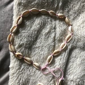 Seashell choker